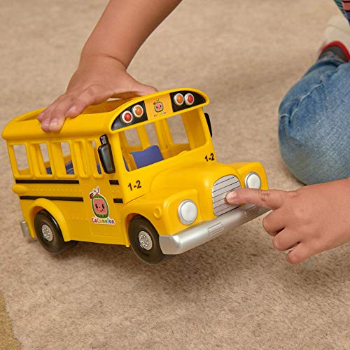 Cocomelon Official Musical Yellow School Bus, Plays Clips from ‘Wheels on The Bus,’ Featuring Removable JJ Figure – Character Toys for Babies, Toddlers, and Kids