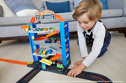 Hot Wheels City Stunt Garage Play Set, Elevator to Upper Levels Connects to Other Sets