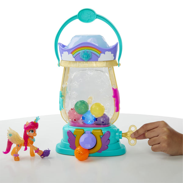 My Little Pony: A New Generation Movie Sparkle Reveal Lantern Sunny Starscout - Light Up Toy with 25 Pieces, Surprise Reveals for Kids