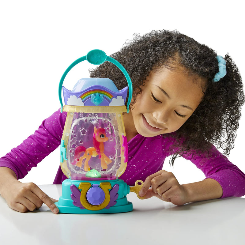 My Little Pony: A New Generation Movie Sparkle Reveal Lantern Sunny Starscout - Light Up Toy with 25 Pieces, Surprise Reveals for Kids