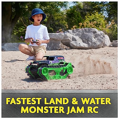 Monster Jam, Official Grave Digger Trax All-Terrain Remote Control Outdoor Vehicle, 1:15 Scale, Kids Toys for Boys and Girls Ages 4-6+